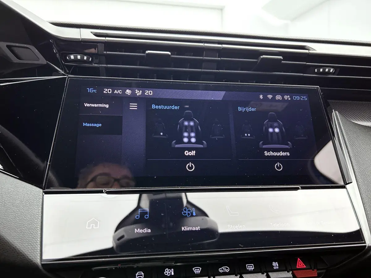 1.2 GT Pack Business 130pk Automaat | Trekhaak | Elektrische Bestuurdersstoel | Stoelmassage | Adaptieve Cruise Control | Navigatie | Climate Control | Focal | 360 Camera | Matrix-LED |