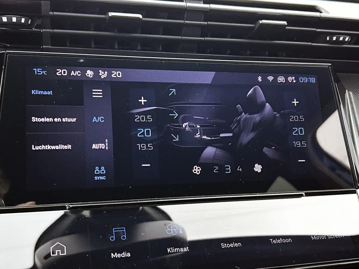 1.2 GT Pack Business 130pk Automaat | Trekhaak | Elektrische Bestuurdersstoel | Stoelmassage | Adaptieve Cruise Control | Navigatie | Climate Control | Focal | 360 Camera | Matrix-LED |