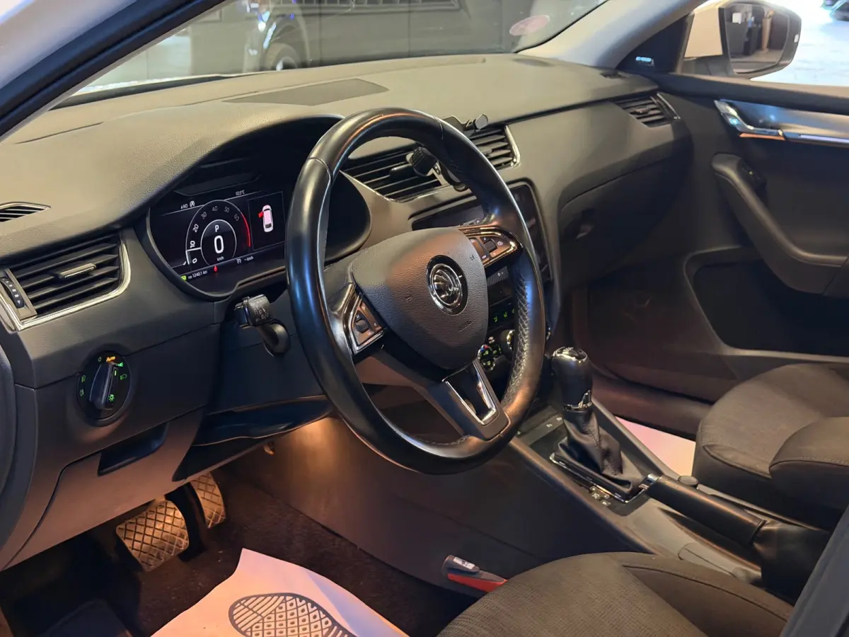 1.5 TSI Greentech Business Edition Plus