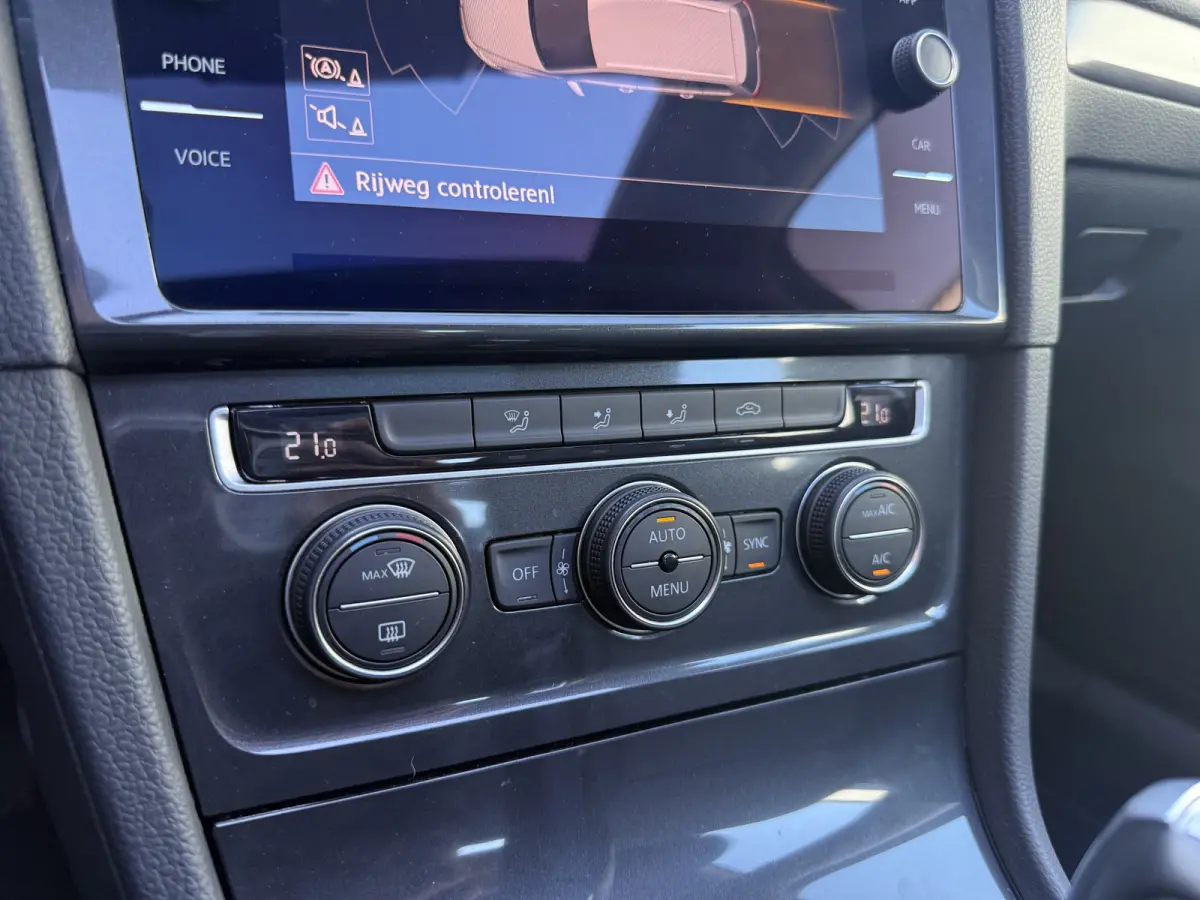 1.0 TSI Comfortline. | AUTOMAAT | PANO | DYNAUDIO | CARPLAY | PDC |