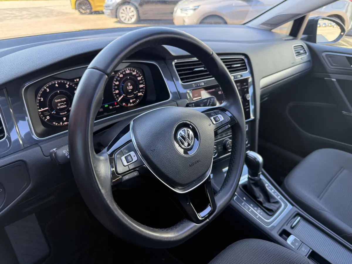1.0 TSI Comfortline. | AUTOMAAT | PANO | DYNAUDIO | CARPLAY | PDC |