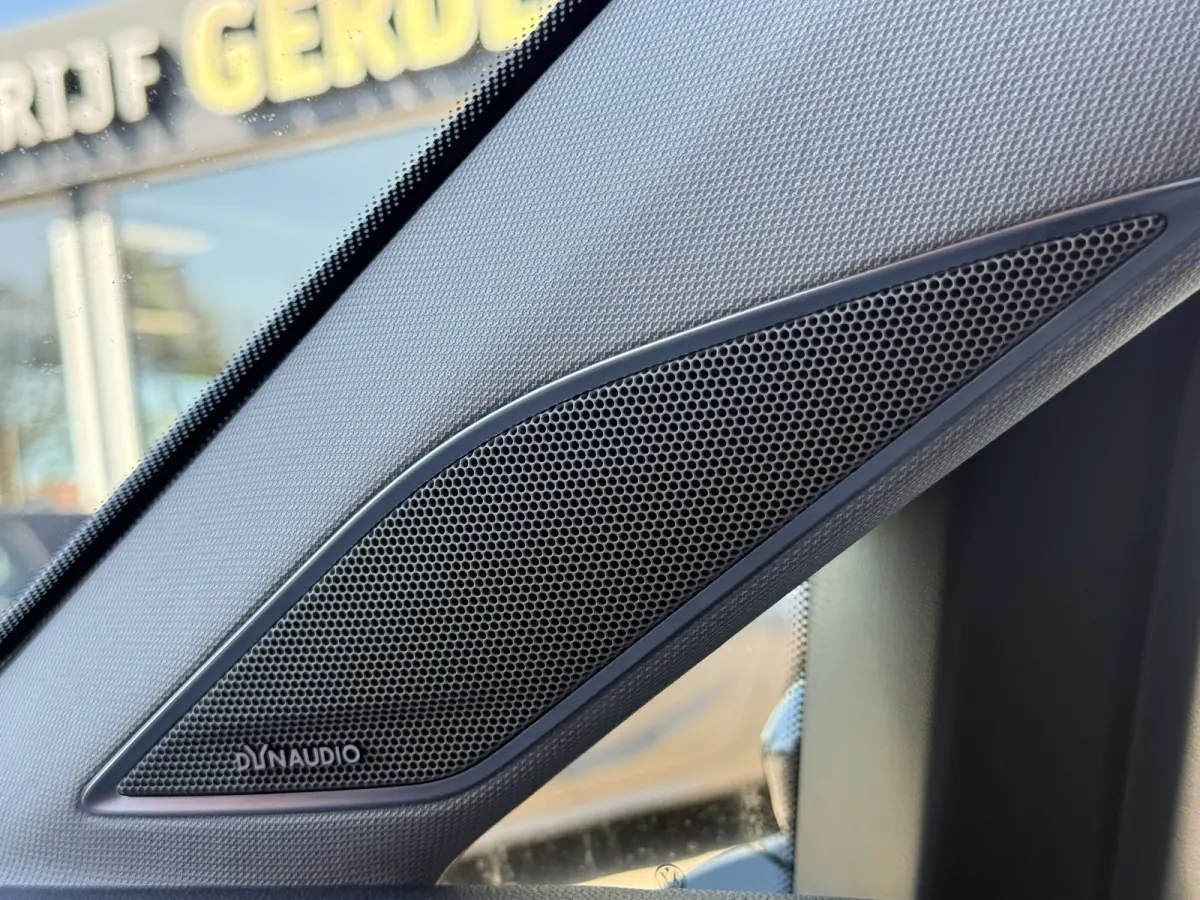 1.0 TSI Comfortline. | AUTOMAAT | PANO | DYNAUDIO | CARPLAY | PDC |