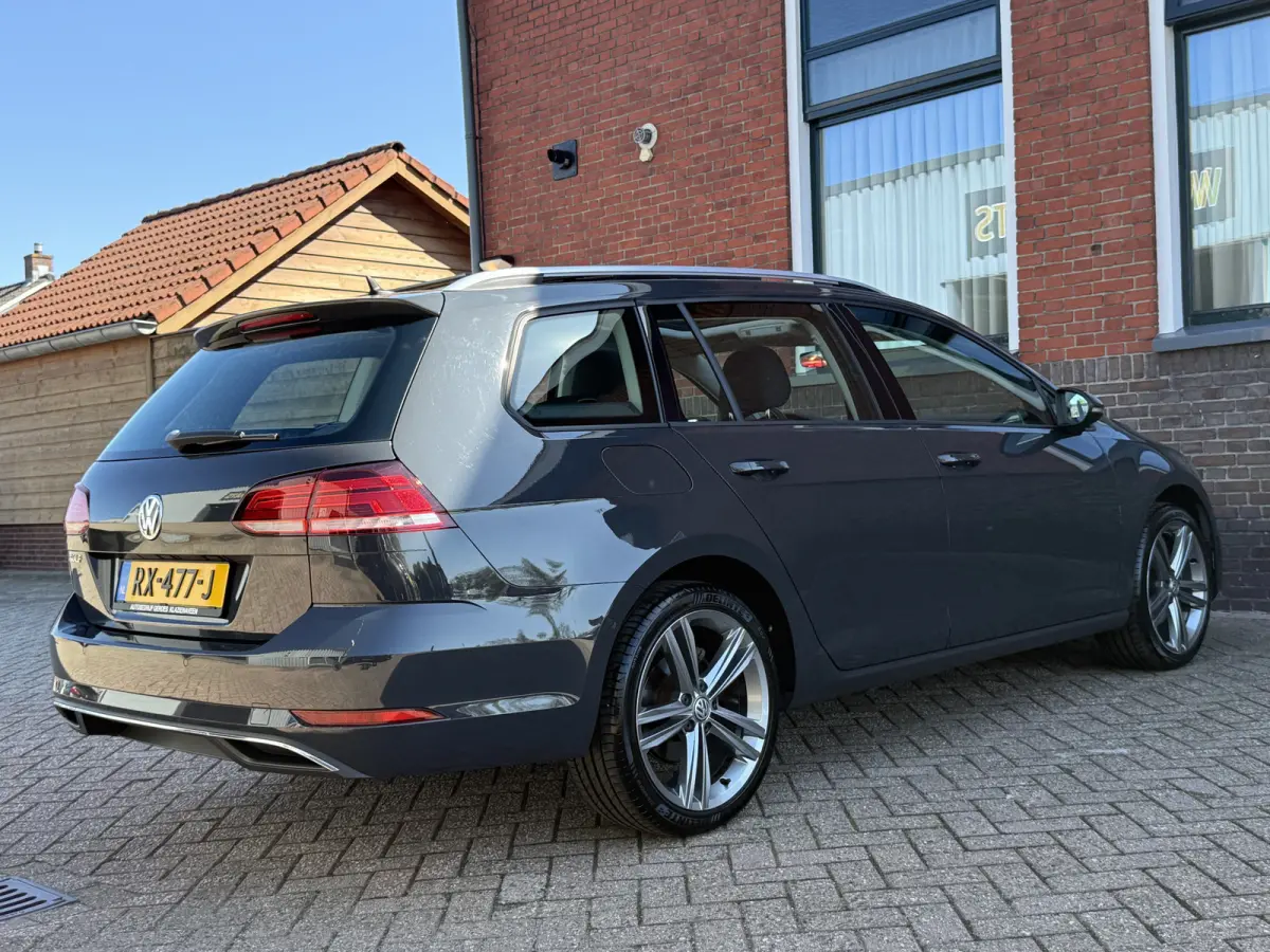 1.0 TSI Comfortline. | AUTOMAAT | PANO | DYNAUDIO | CARPLAY | PDC |
