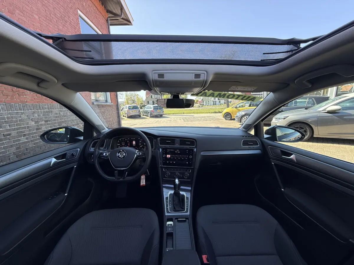 1.0 TSI Comfortline. | AUTOMAAT | PANO | DYNAUDIO | CARPLAY | PDC |