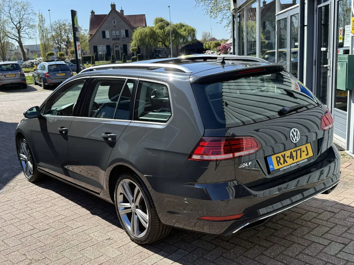1.0 TSI Comfortline. | AUTOMAAT | PANO | DYNAUDIO | CARPLAY | PDC |