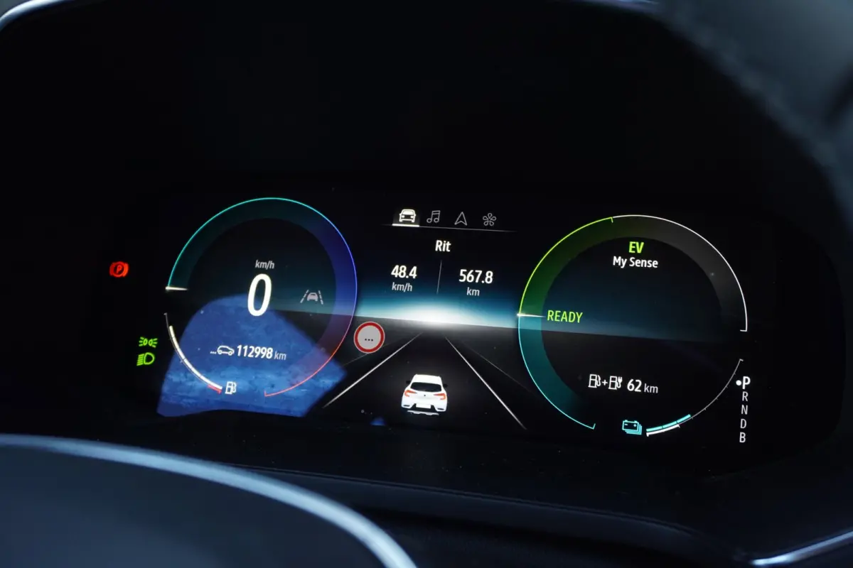 1.6 E-Tech plug-in hybrid 160 techno SOH 97% +Half-Leder+Navigatie+camera+Multiemedia-scherm = SUPER PRIJS