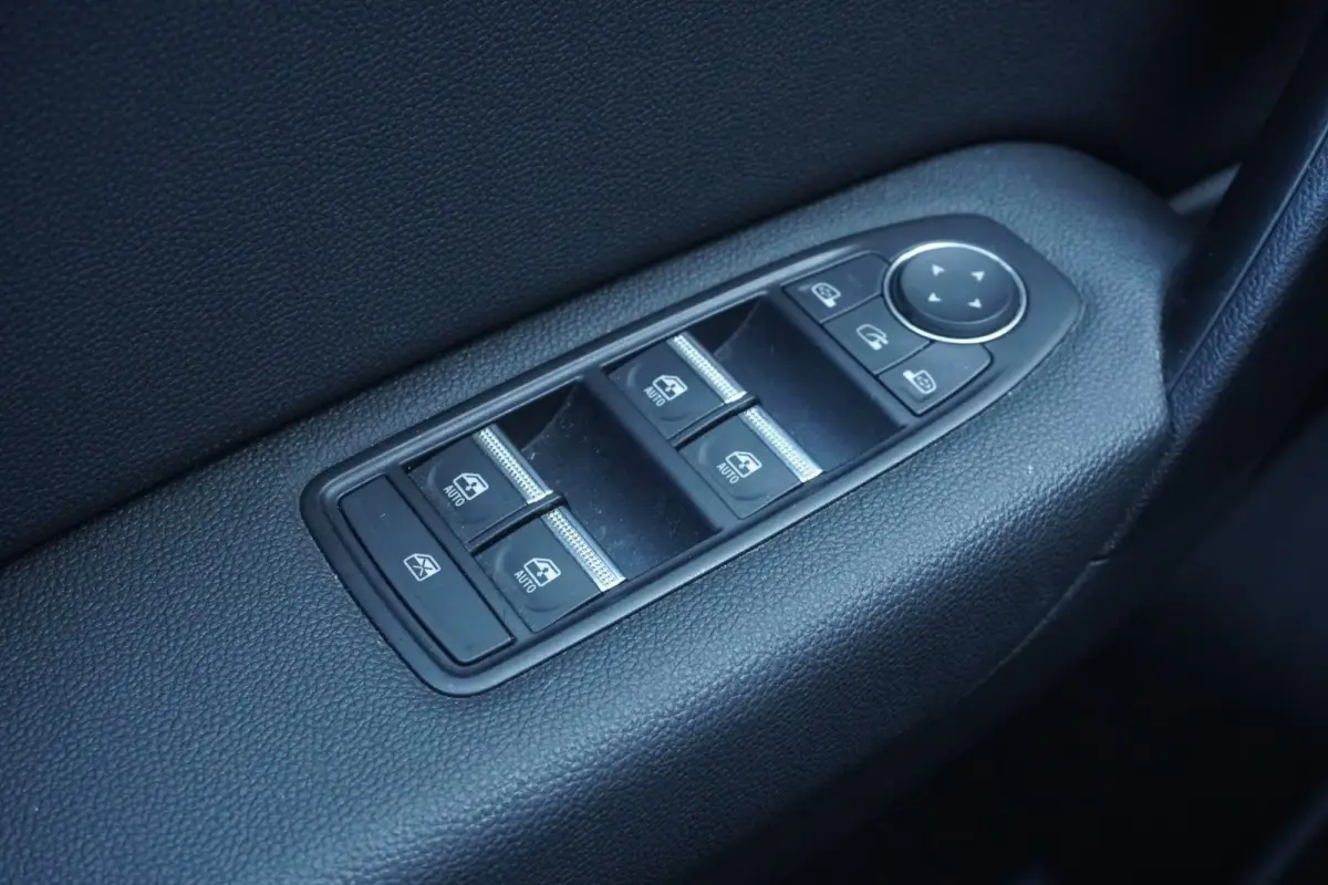 1.6 E-Tech plug-in hybrid 160 techno SOH 97% +Half-Leder+Navigatie+camera+Multiemedia-scherm = SUPER PRIJS