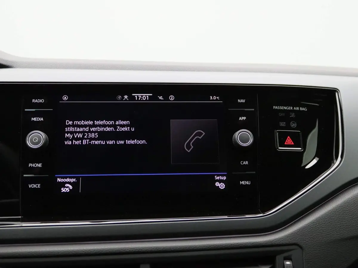 1.0 TSI R-Line 95 PK| Origineel Nederlands | 1e Eigenaar | Draadloze Apple carplay | Adaptieve cruise control | Travel Assist | Climate control | Achteruitrijcamera | Parkeersensoren |