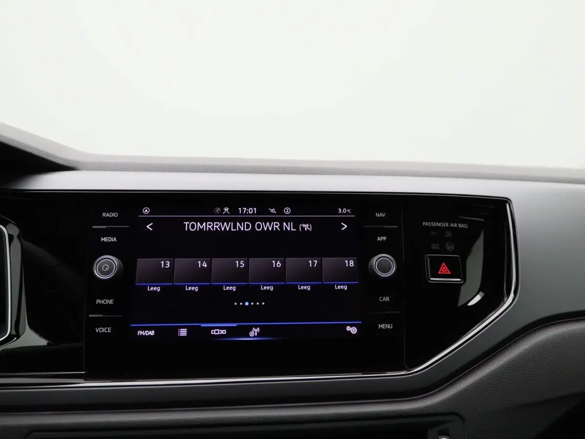 1.0 TSI R-Line 95 PK| Origineel Nederlands | 1e Eigenaar | Draadloze Apple carplay | Adaptieve cruise control | Travel Assist | Climate control | Achteruitrijcamera | Parkeersensoren |