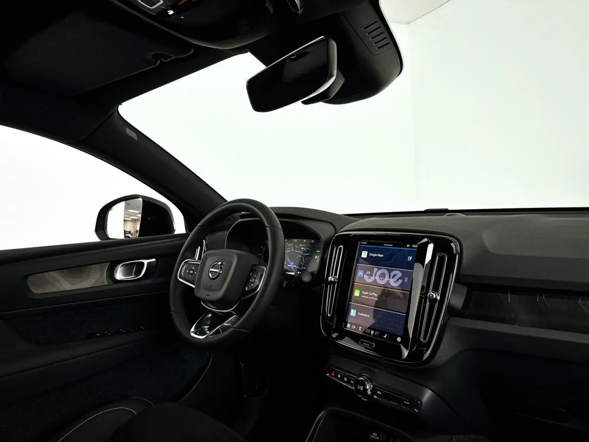Recharge Plus 69 kWh | Panoramadak | Parkeercamera | Stoel- en Stuurverwarming | Google navigatie