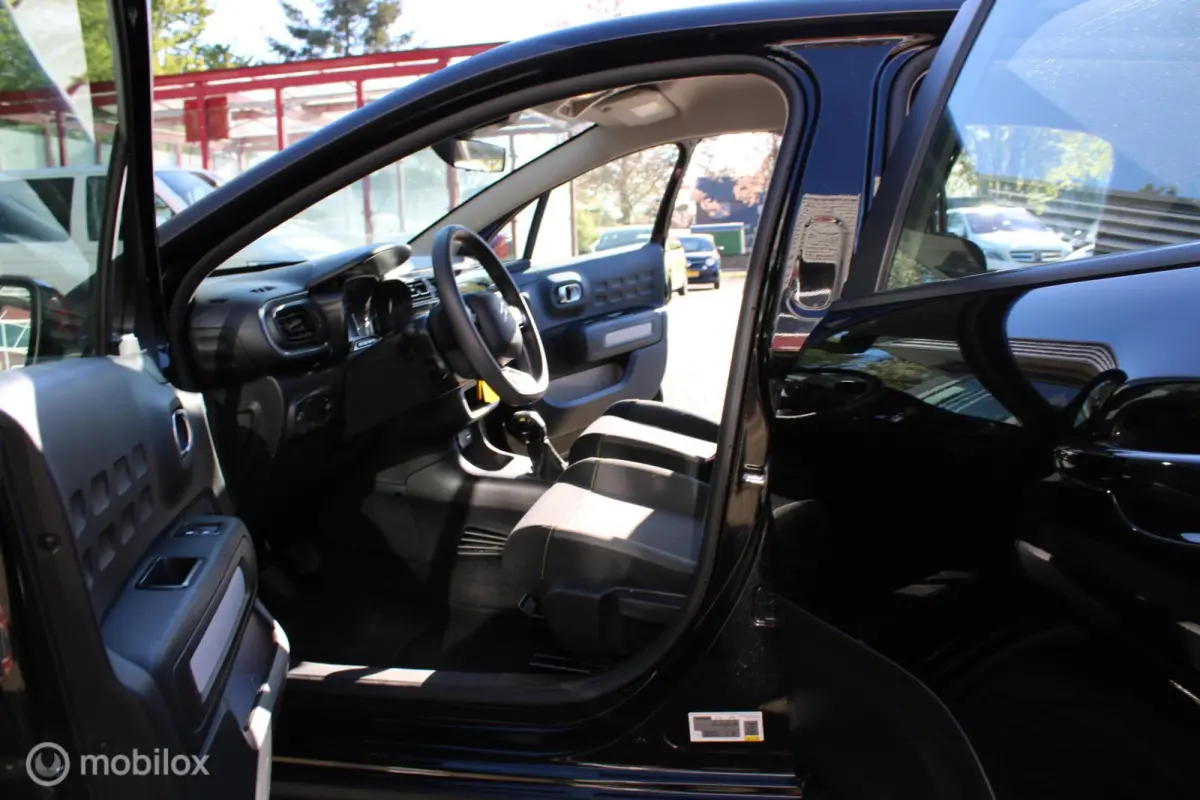 1.2 PureTech Feel, Apple Carplay/Android Auto, Cruise control, Airco automatisch, Parkeersensor achter