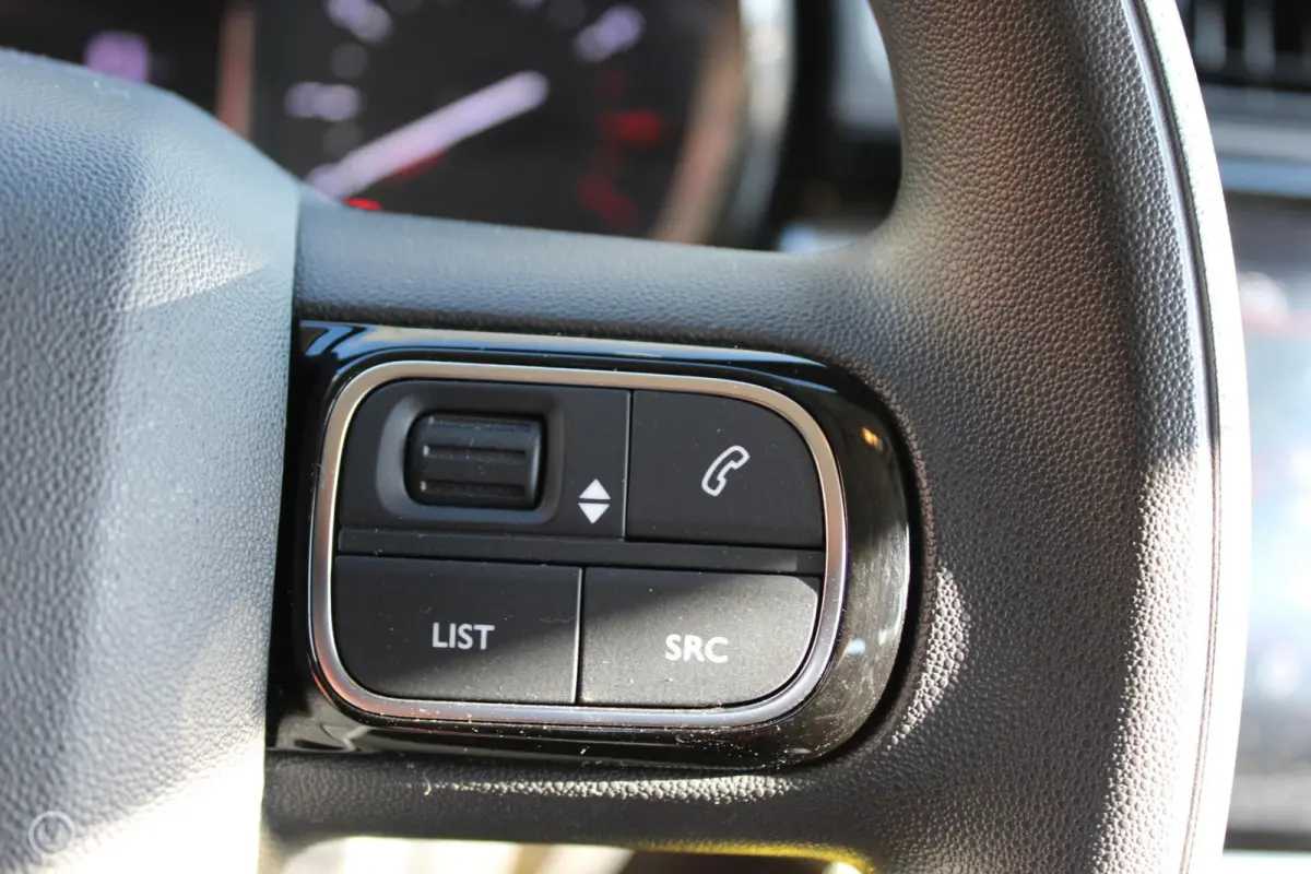 1.2 PureTech Feel, Apple Carplay/Android Auto, Cruise control, Airco automatisch, Parkeersensor achter