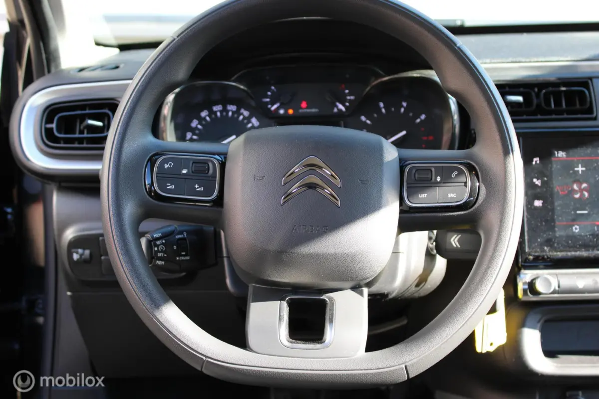 1.2 PureTech Feel, Apple Carplay/Android Auto, Cruise control, Airco automatisch, Parkeersensor achter