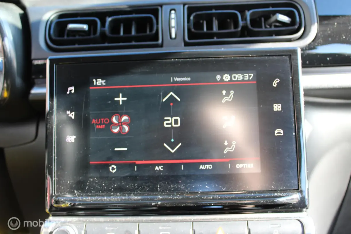 1.2 PureTech Feel, Apple Carplay/Android Auto, Cruise control, Airco automatisch, Parkeersensor achter