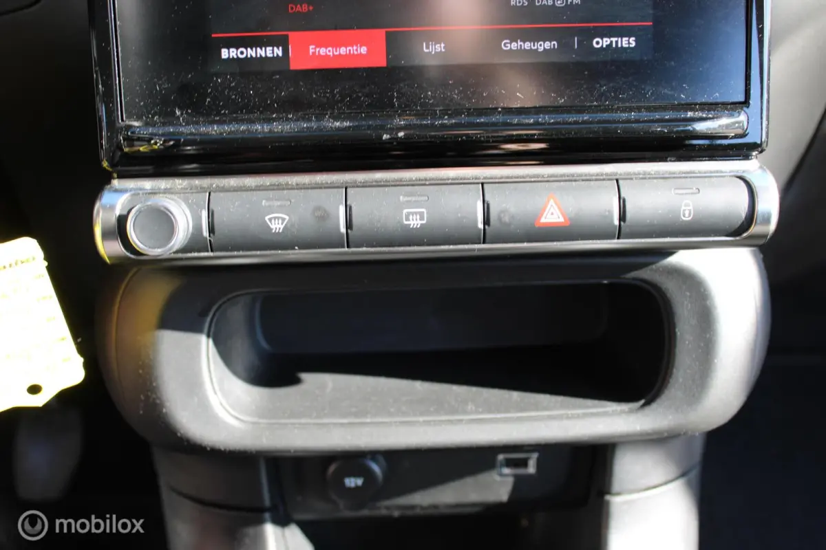 1.2 PureTech Feel, Apple Carplay/Android Auto, Cruise control, Airco automatisch, Parkeersensor achter