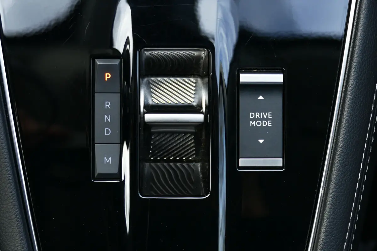 1.2 TURBO 136PK HYBRID GS ULTIMATE AUTOMAAT | Achteruitrijcamera | Afwijkende dakkleur | Apple Carplay/Android Auto|telefoonintegratie premium