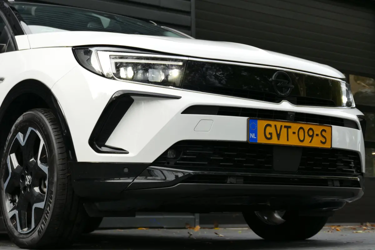 1.2 TURBO 136PK HYBRID GS ULTIMATE AUTOMAAT | Achteruitrijcamera | Afwijkende dakkleur | Apple Carplay/Android Auto|telefoonintegratie premium