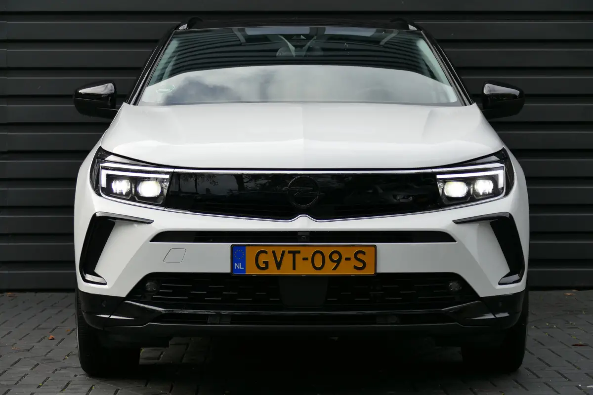 1.2 TURBO 136PK HYBRID GS ULTIMATE AUTOMAAT | Achteruitrijcamera | Afwijkende dakkleur | Apple Carplay/Android Auto|telefoonintegratie premium