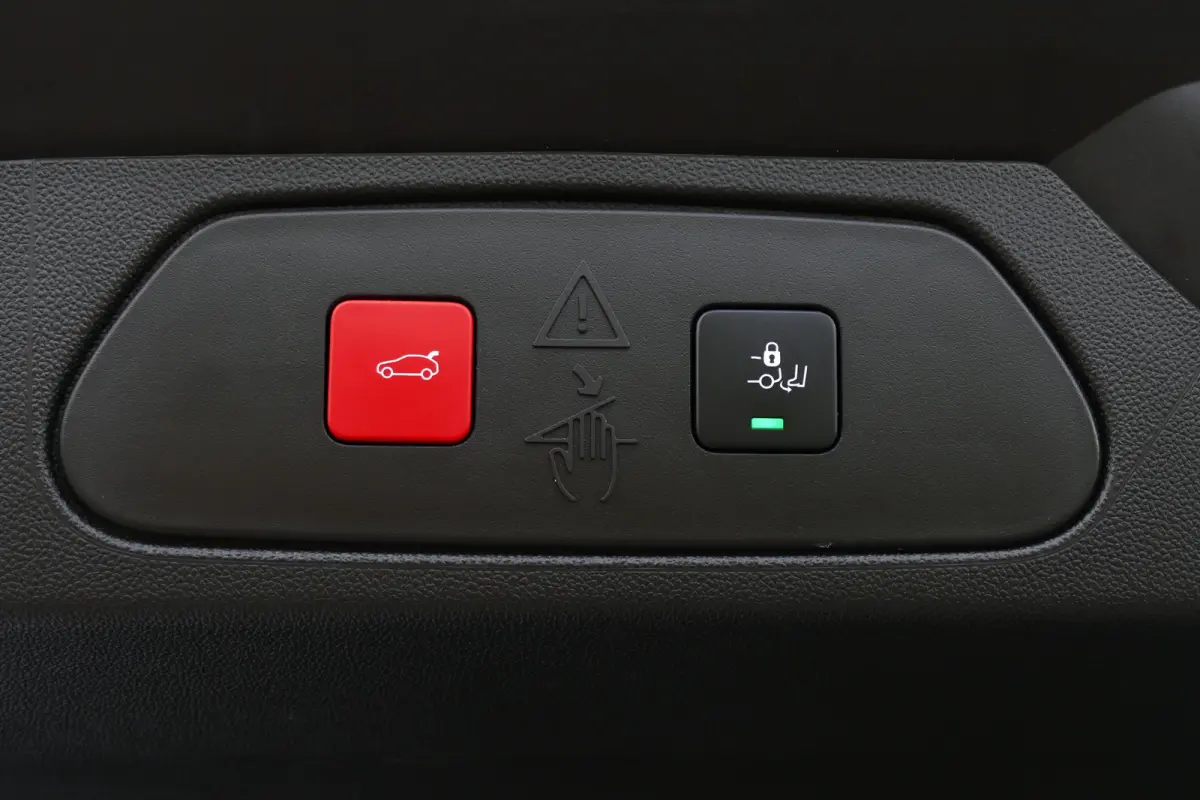 1.2 TURBO 136PK HYBRID GS ULTIMATE AUTOMAAT | Achteruitrijcamera | Afwijkende dakkleur | Apple Carplay/Android Auto|telefoonintegratie premium