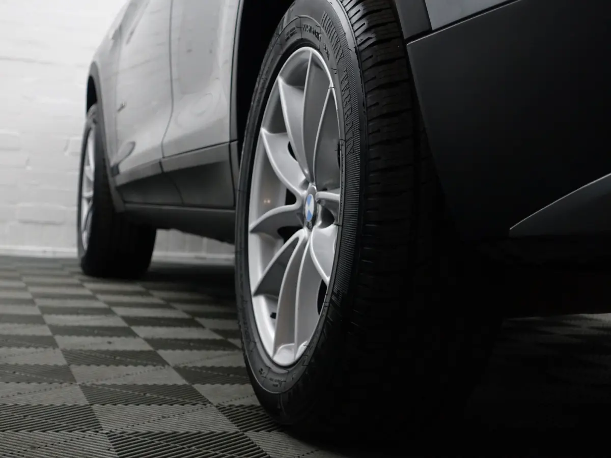 xDrive28i M Sport Aut- Panoramadak, Head Up, Memory, Xenon Led, Standkachel, Xenon Led, Camera