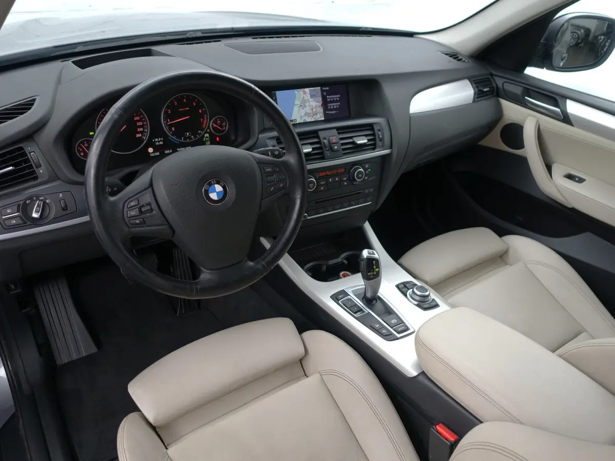 xDrive28i M Sport Aut- Panoramadak, Head Up, Memory, Xenon Led, Standkachel, Xenon Led, Camera