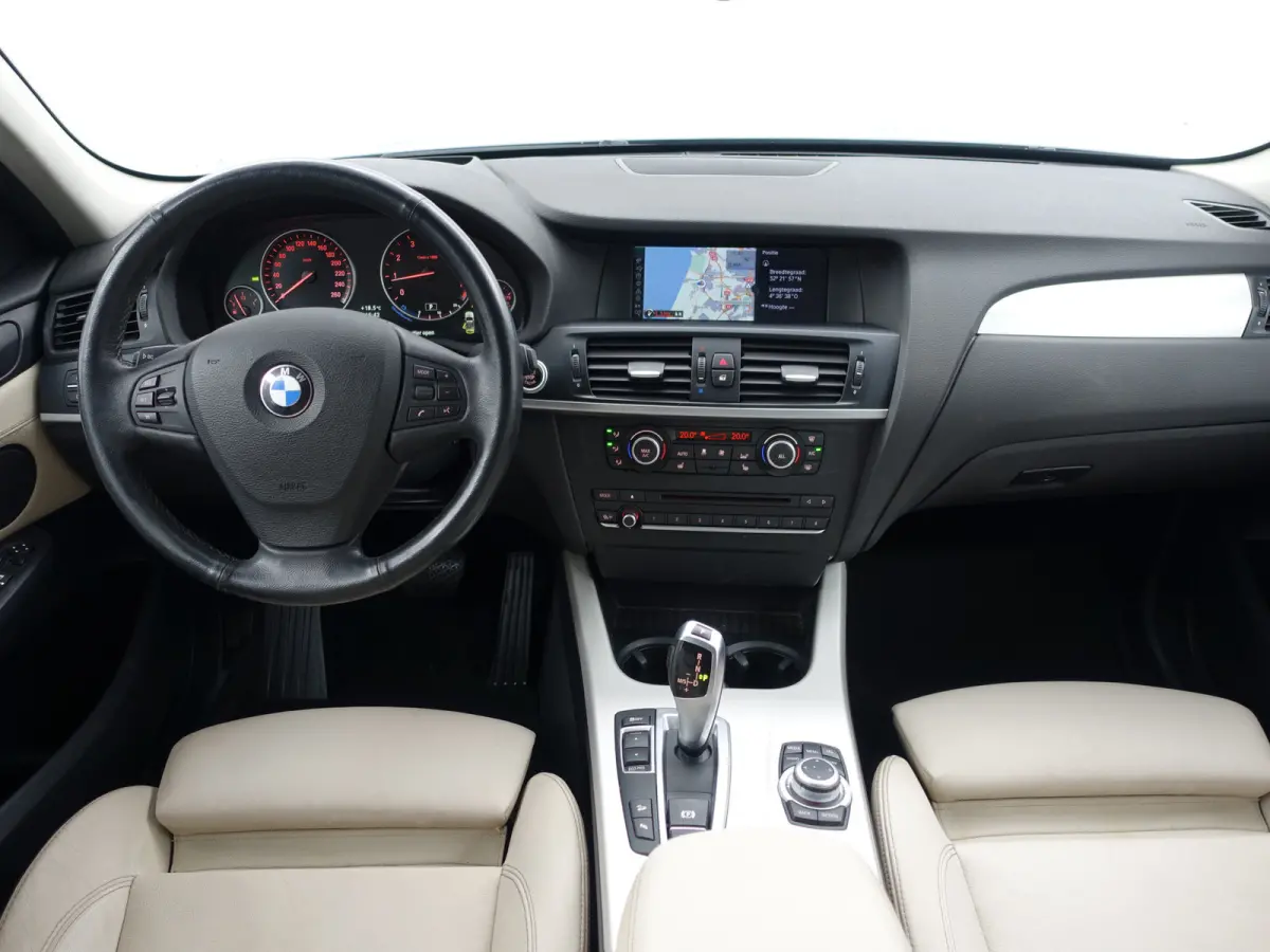 xDrive28i M Sport Aut- Panoramadak, Head Up, Memory, Xenon Led, Standkachel, Xenon Led, Camera