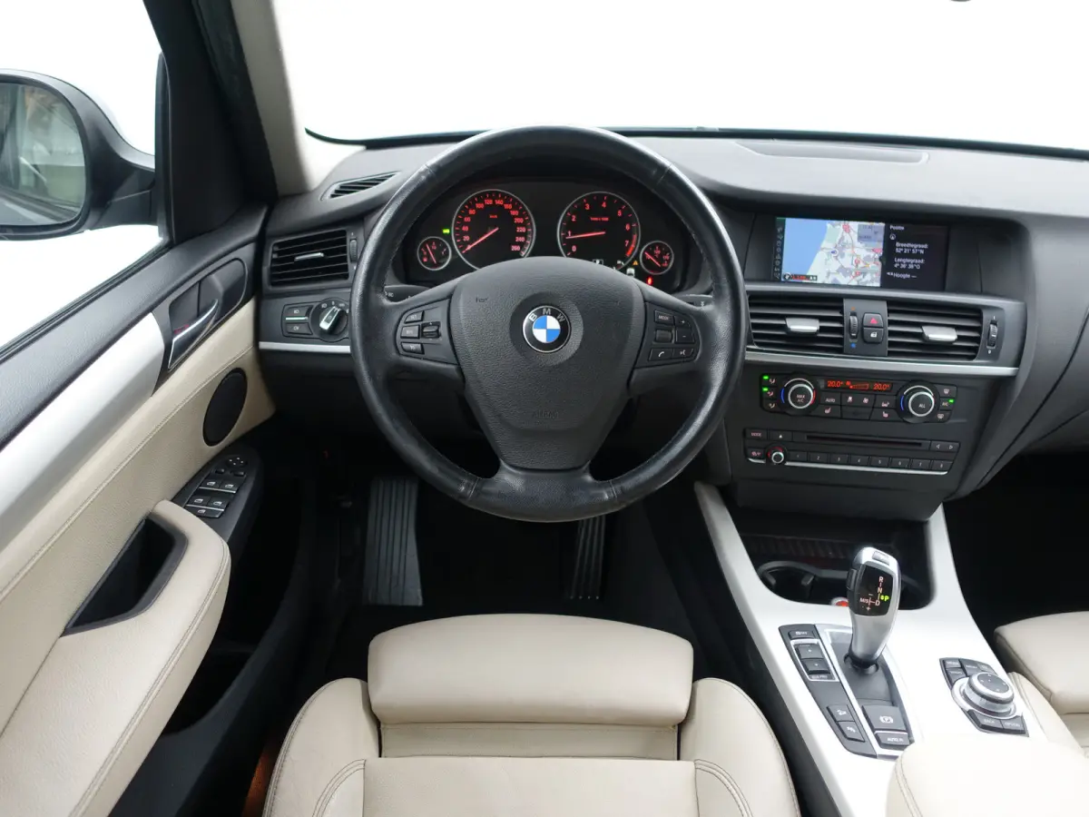 xDrive28i M Sport Aut- Panoramadak, Head Up, Memory, Xenon Led, Standkachel, Xenon Led, Camera