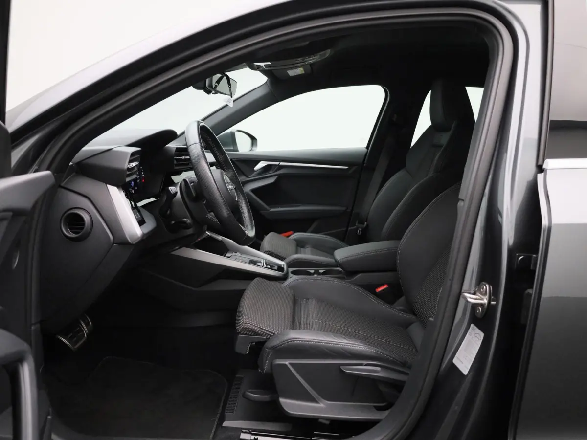 30 TFSI S edition 110 PK | S-Line | Automaat | Navigatie | Apple Carplay & Android Auto | Climate control | Digitale Cockpit | Sportstoelen |