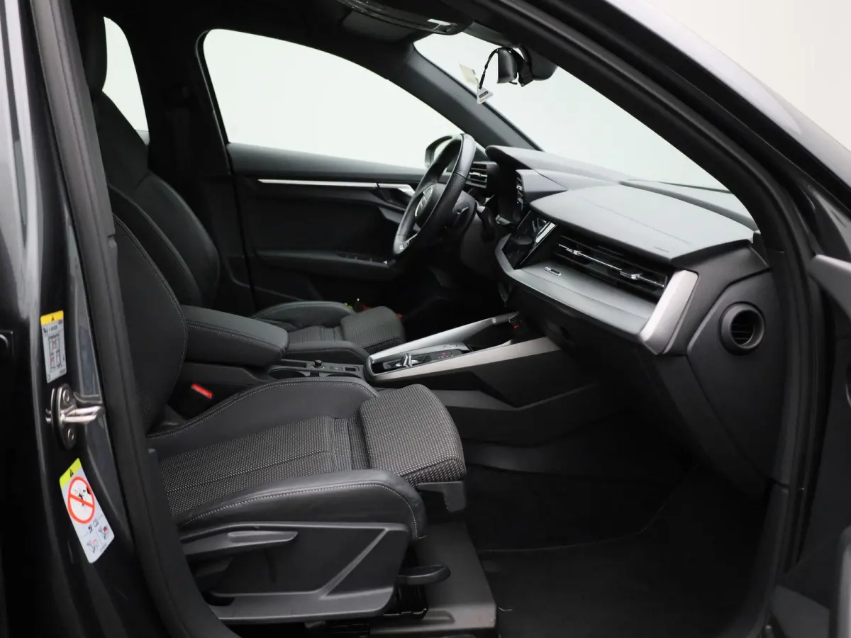 30 TFSI S edition 110 PK | S-Line | Automaat | Navigatie | Apple Carplay & Android Auto | Climate control | Digitale Cockpit | Sportstoelen |