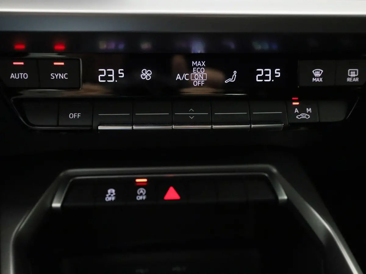 30 TFSI S edition 110 PK | S-Line | Automaat | Navigatie | Apple Carplay & Android Auto | Climate control | Digitale Cockpit | Sportstoelen |