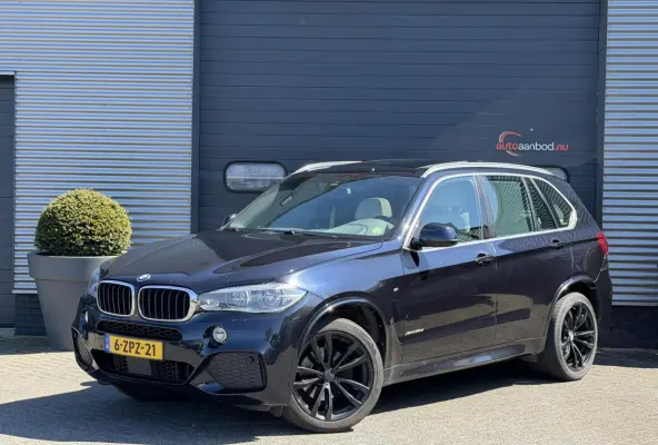 xDrive30d High Executive 7p. M-Sport | Panoramadak | 360* Camera | Head-Up Display | Trekhaak |