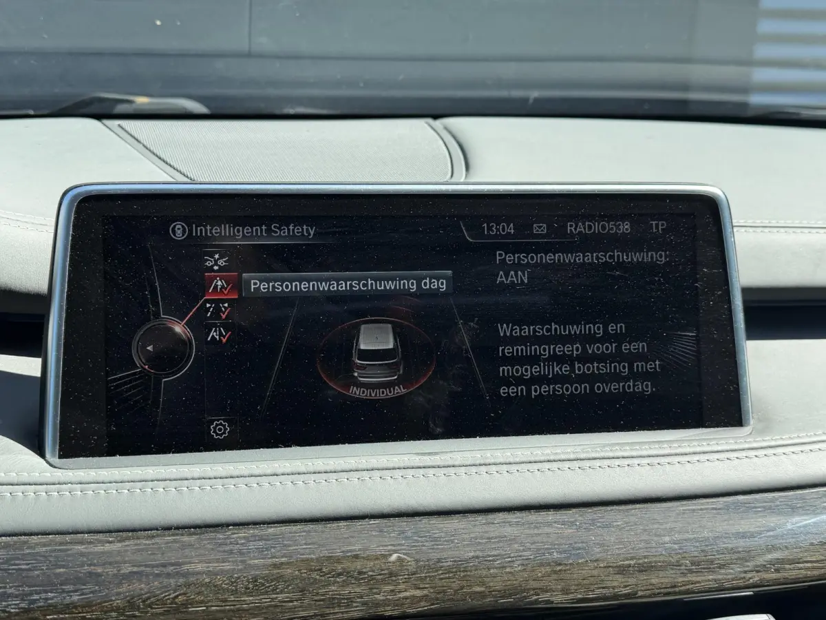 xDrive30d High Executive 7p. M-Sport | Panoramadak | 360* Camera | Head-Up Display | Trekhaak |