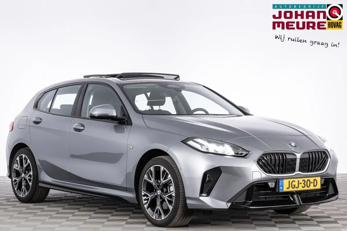 120 M Sport Design Edition | PANORAMADAK ✅ 1e Eigenaar