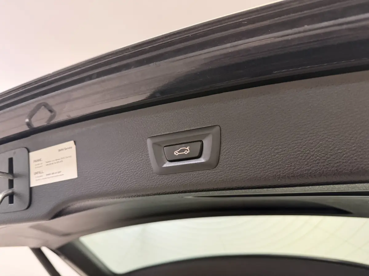 xDrive28i High Executive M-Sport | Pano | Cruise | Navi | Clima | Stoelverw. | Parkeersens.