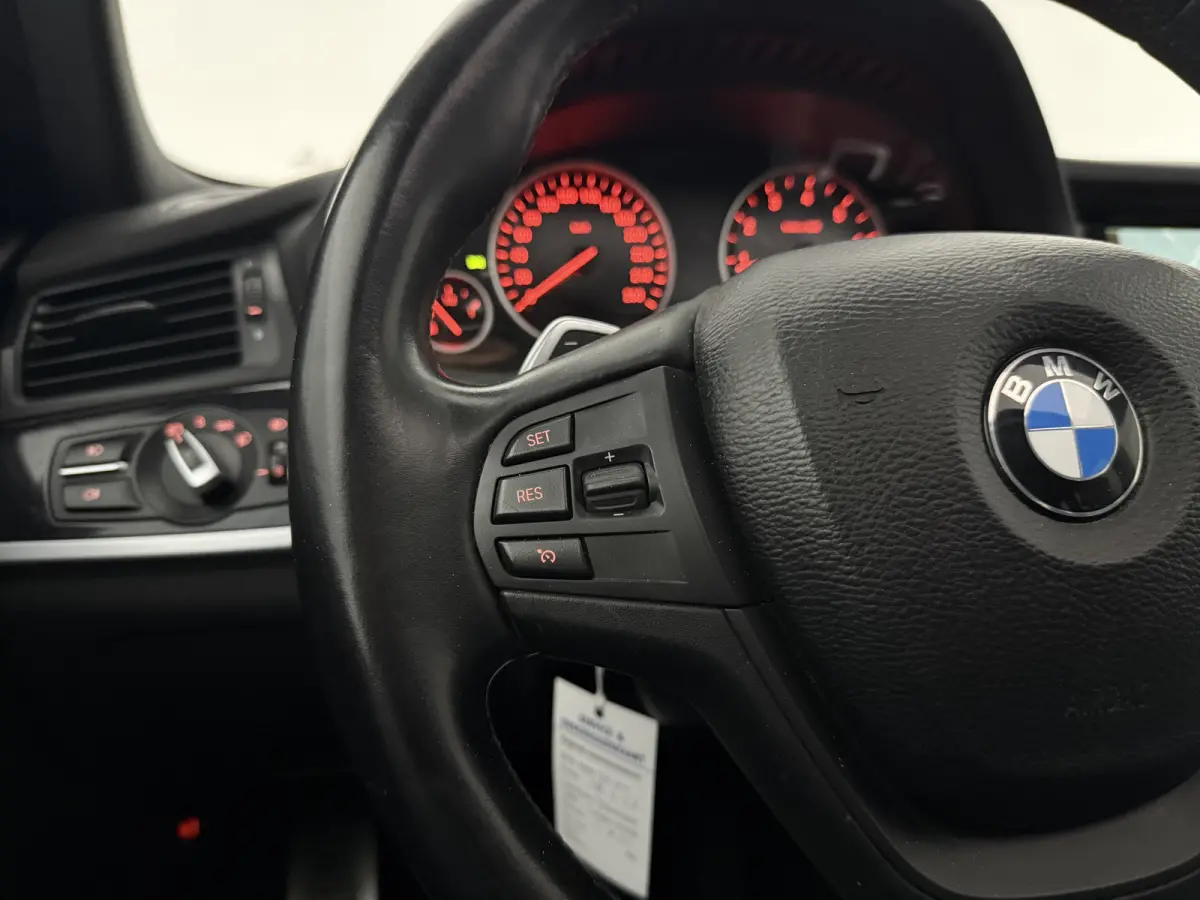 xDrive28i High Executive M-Sport | Pano | Cruise | Navi | Clima | Stoelverw. | Parkeersens.