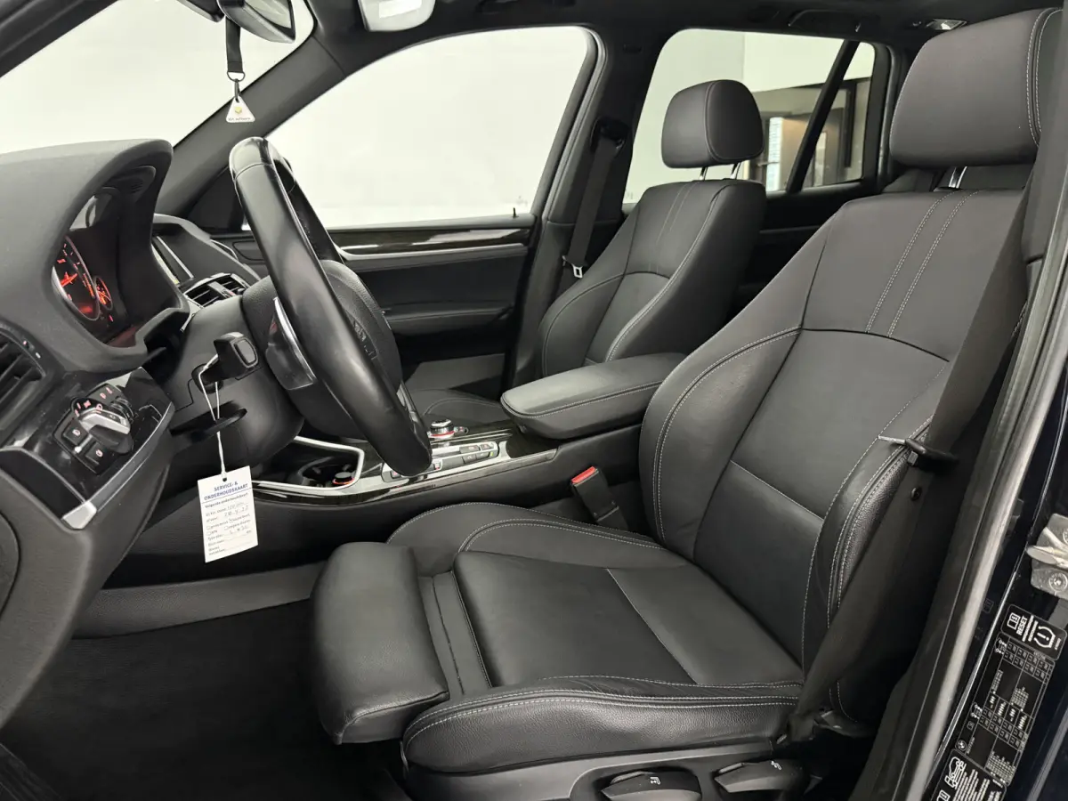 xDrive28i High Executive M-Sport | Pano | Cruise | Navi | Clima | Stoelverw. | Parkeersens.