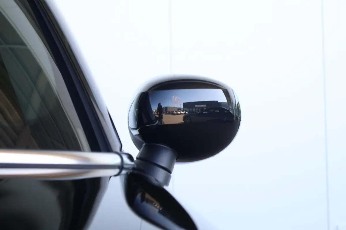 Cooper John Cooper Works / JCW-Pakket / Stuur & Stoelverwarming / Achteruitrijcamera / PDC / Comfort Access / Navi /