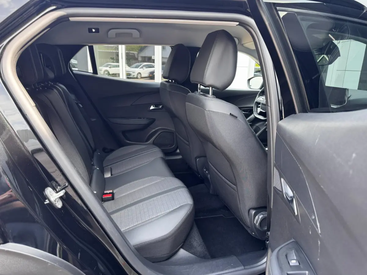 1.2 PT Allure | 130 PK | Trekhaak | Navigatie | NL-Auto | Parkeersensoren | Climate Control |