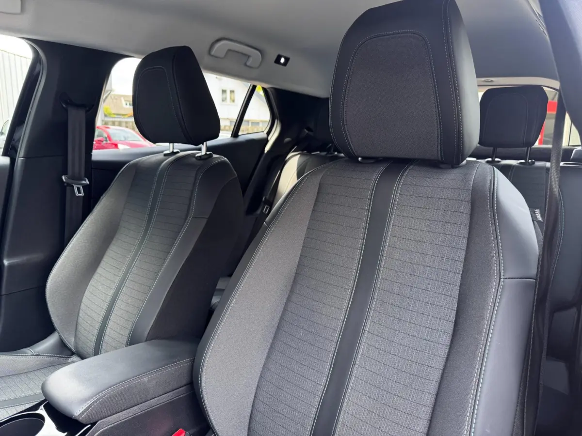 1.2 PT Allure | 130 PK | Trekhaak | Navigatie | NL-Auto | Parkeersensoren | Climate Control |