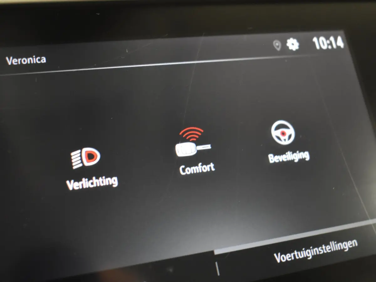 1.2 Edition 101Pk | Cruise control | Apple carplay Android auto | Parkeersensoren Achter | Airco | DAB | 16"LMV