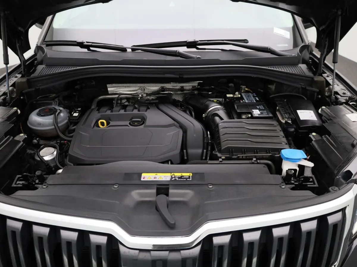 1.5 TSI Business Edition | NAVIGATIE | CANTON AUDIO | CAMERA | APPLE CARPLAY | HALF LEDEREN BEKLEDING | KLIMAATREGELING