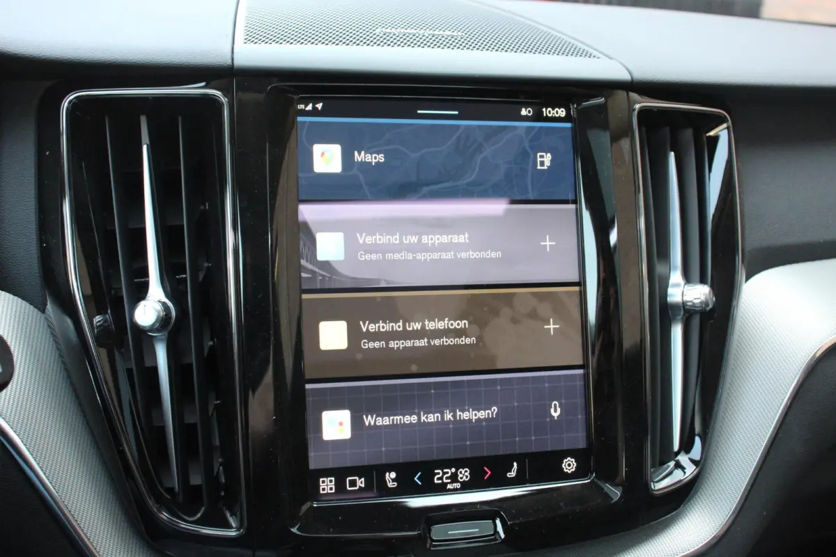 2.0 T6 398pk Plug-in hybrid AWD Plus Dark Leder Navigatie Google Harman Kardon Panorama dak Lichtmetalen Velgen 19" Dab Stoelverwarming Camera Led
