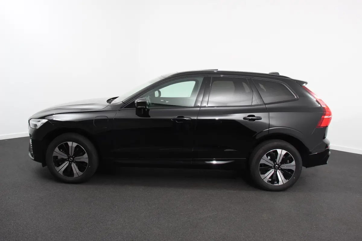 2.0 T6 398pk Plug-in hybrid AWD Plus Dark Leder Navigatie Google Harman Kardon Panorama dak Lichtmetalen Velgen 19" Dab Stoelverwarming Camera Led