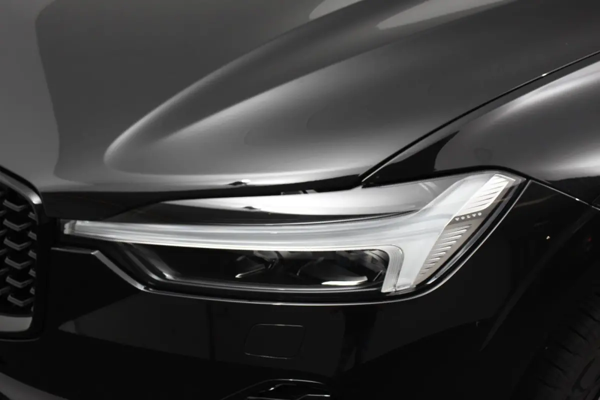 2.0 T6 398pk Plug-in hybrid AWD Plus Dark Leder Navigatie Google Harman Kardon Panorama dak Lichtmetalen Velgen 19" Dab Stoelverwarming Camera Led