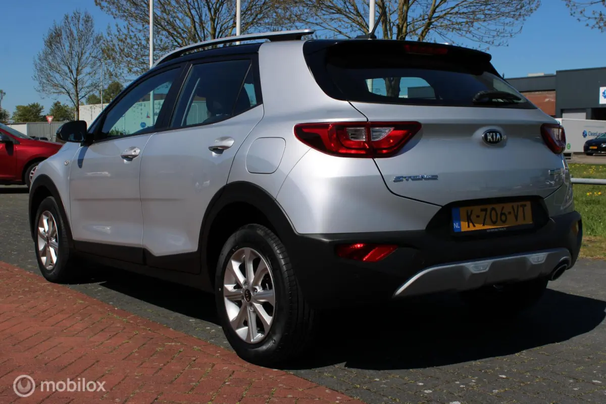 1.0 T-GDi MHEV DynamicLine, Zwart dak, App connect/navi, Cruise, Airco, Pdc + camera, Telefoon