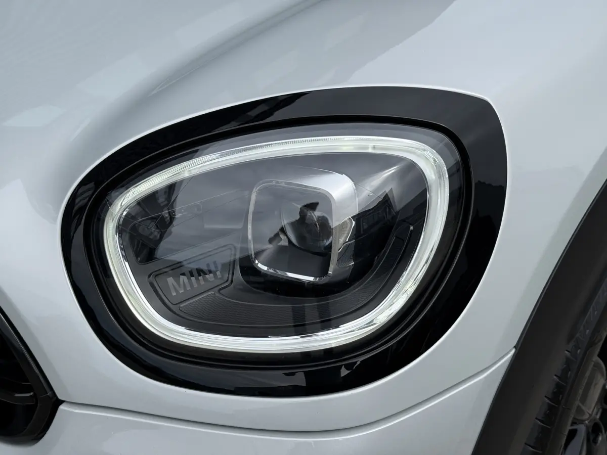 2.0 Cooper SE ALL4