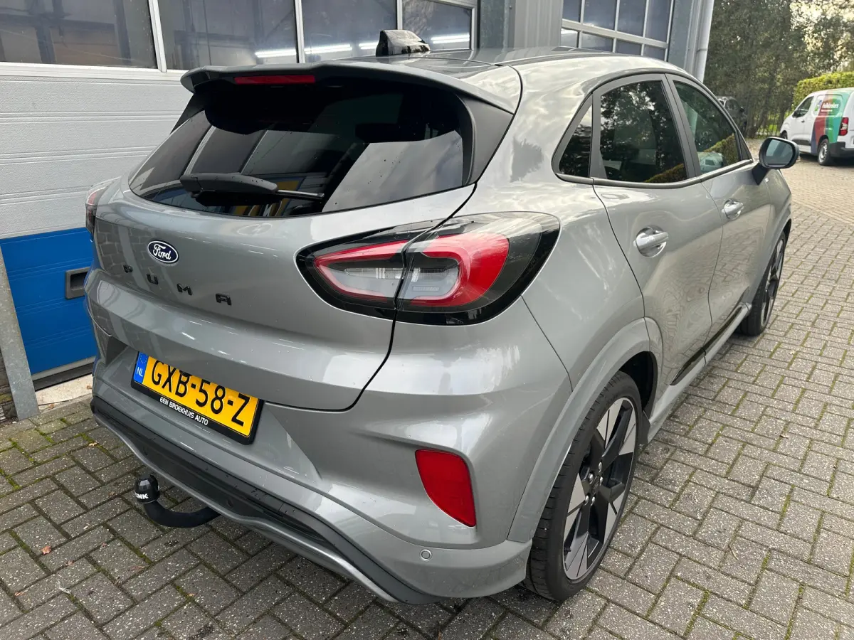 1.0 125PK ST-Line X AUTOMAAT | Achteruitrijcamera | Airco (automatisch) | Apple Carplay/Android Auto|telefoonintegratie premium