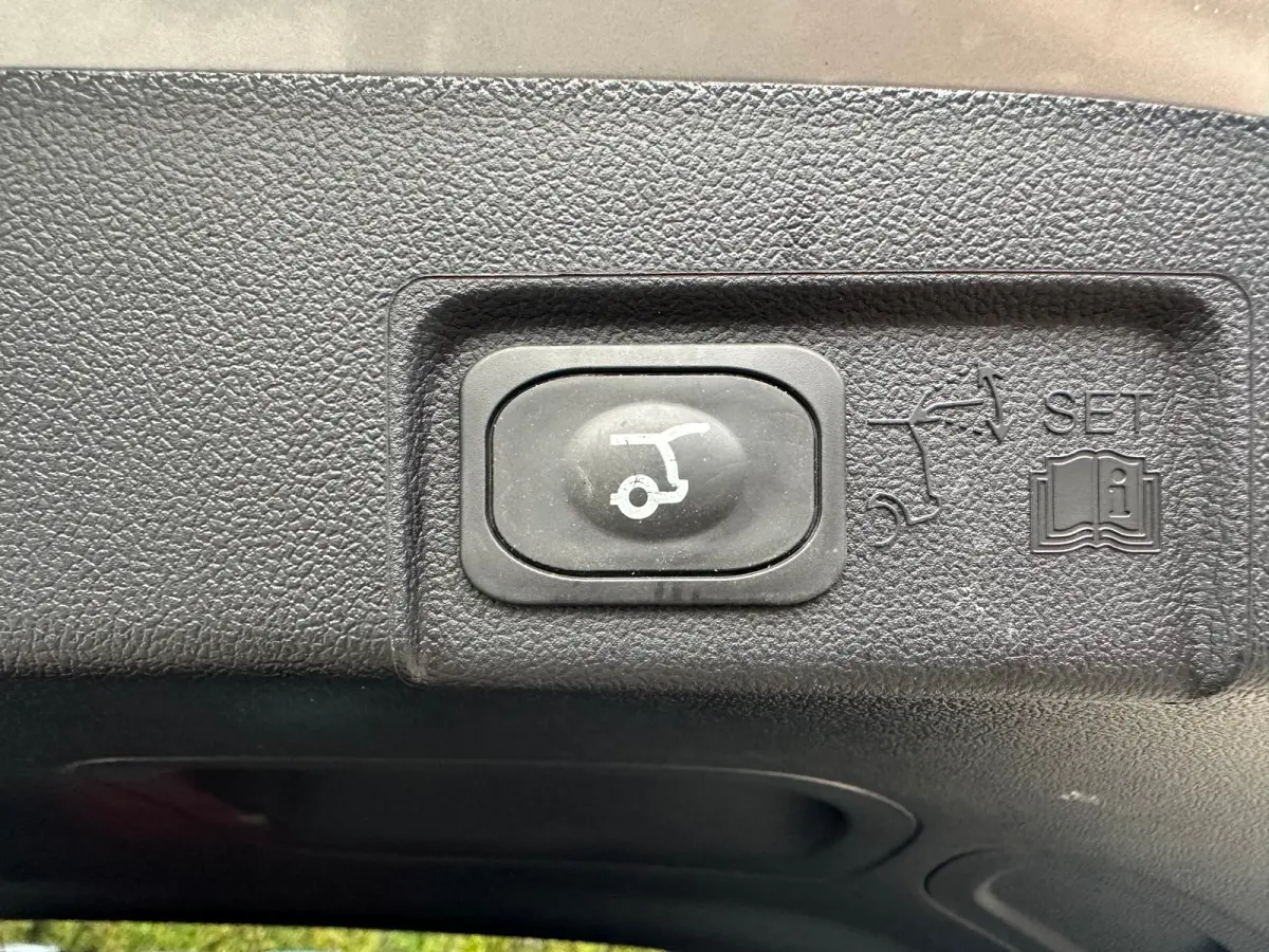 1.0 125PK ST-Line X AUTOMAAT | Achteruitrijcamera | Airco (automatisch) | Apple Carplay/Android Auto|telefoonintegratie premium