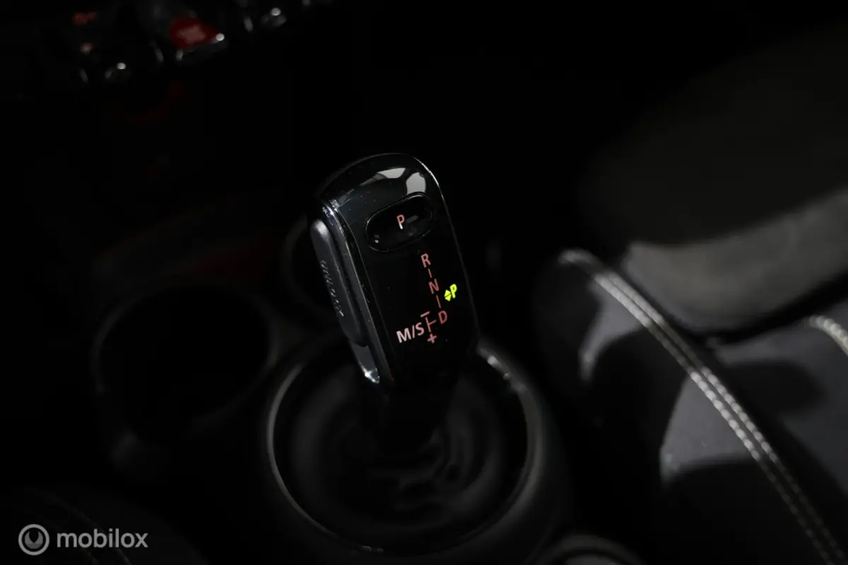 Cooper 1.5 Carplay - JCW interieur - Airco