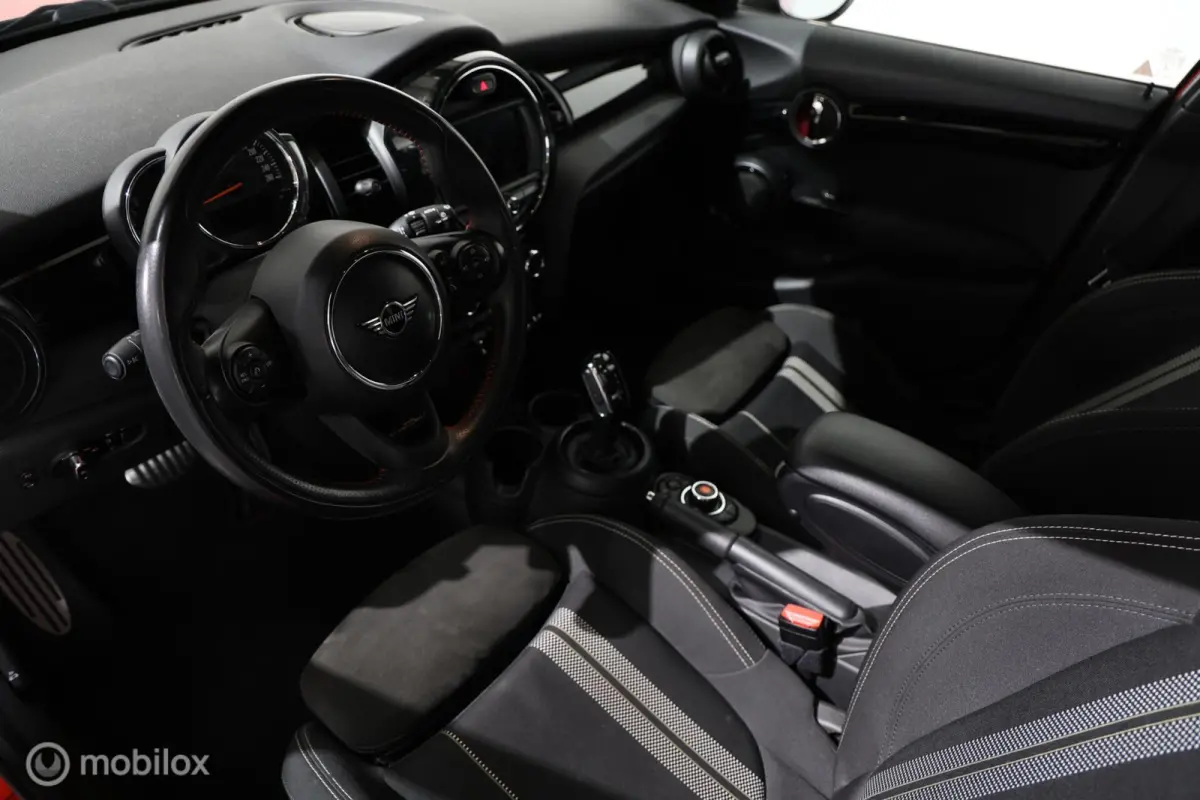 Cooper 1.5 Carplay - JCW interieur - Airco